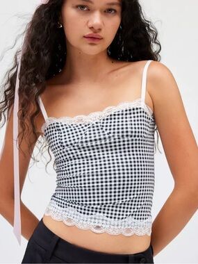 Lioness Too Model Gingham and Lace cami large